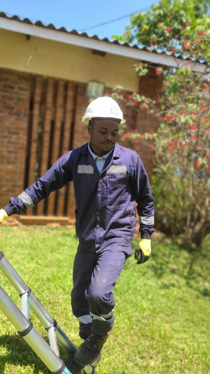Pawafactory Technician On Site